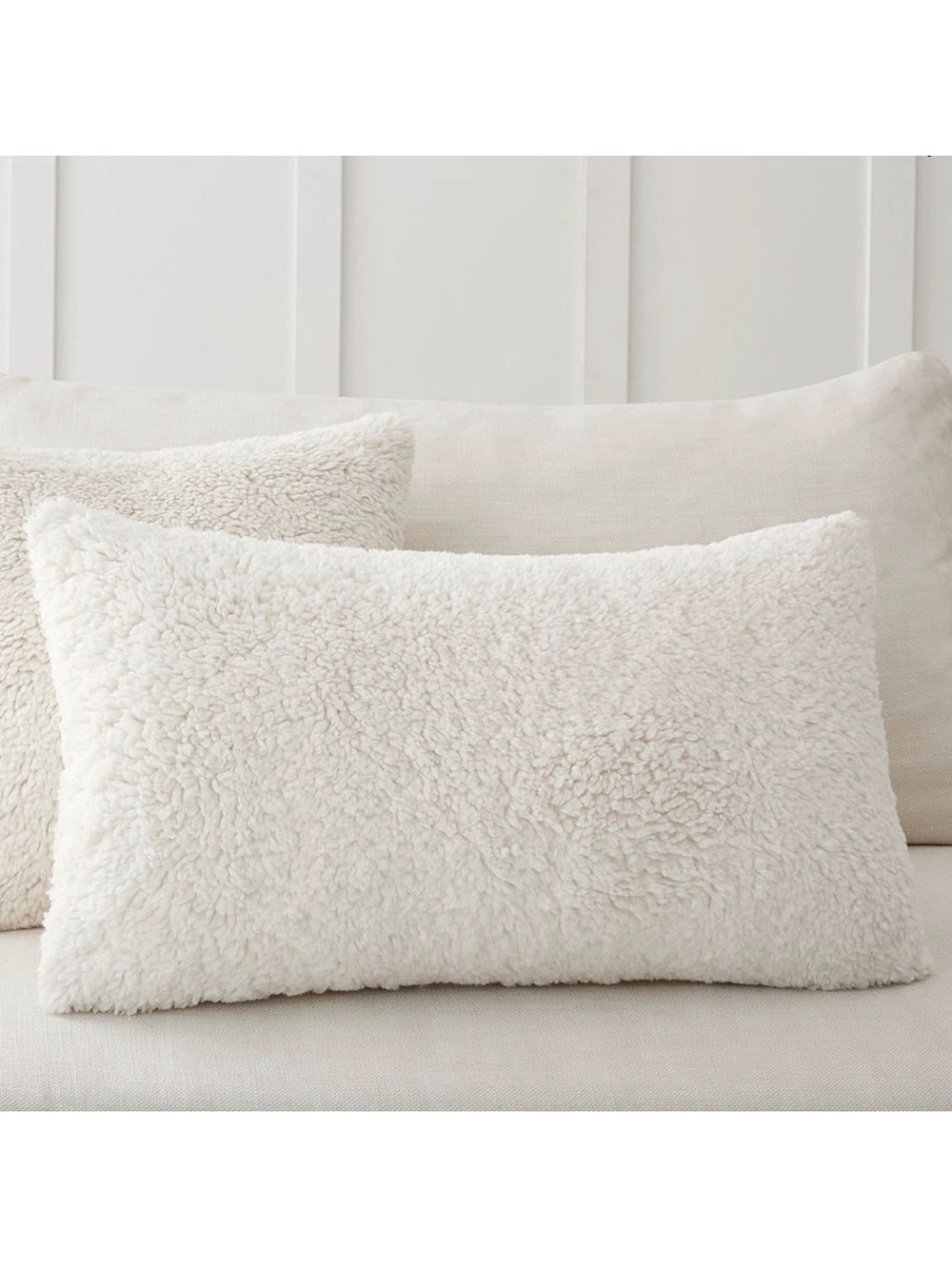 1 Pottery Barn FAUX FUR 16 x 26 LUMBAR Ivory White Throw PILLOW COVER Sheepskin
